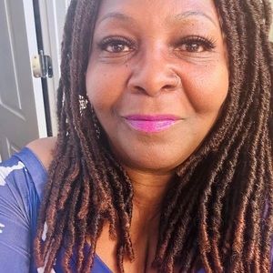 Meet your Posher, Vickie